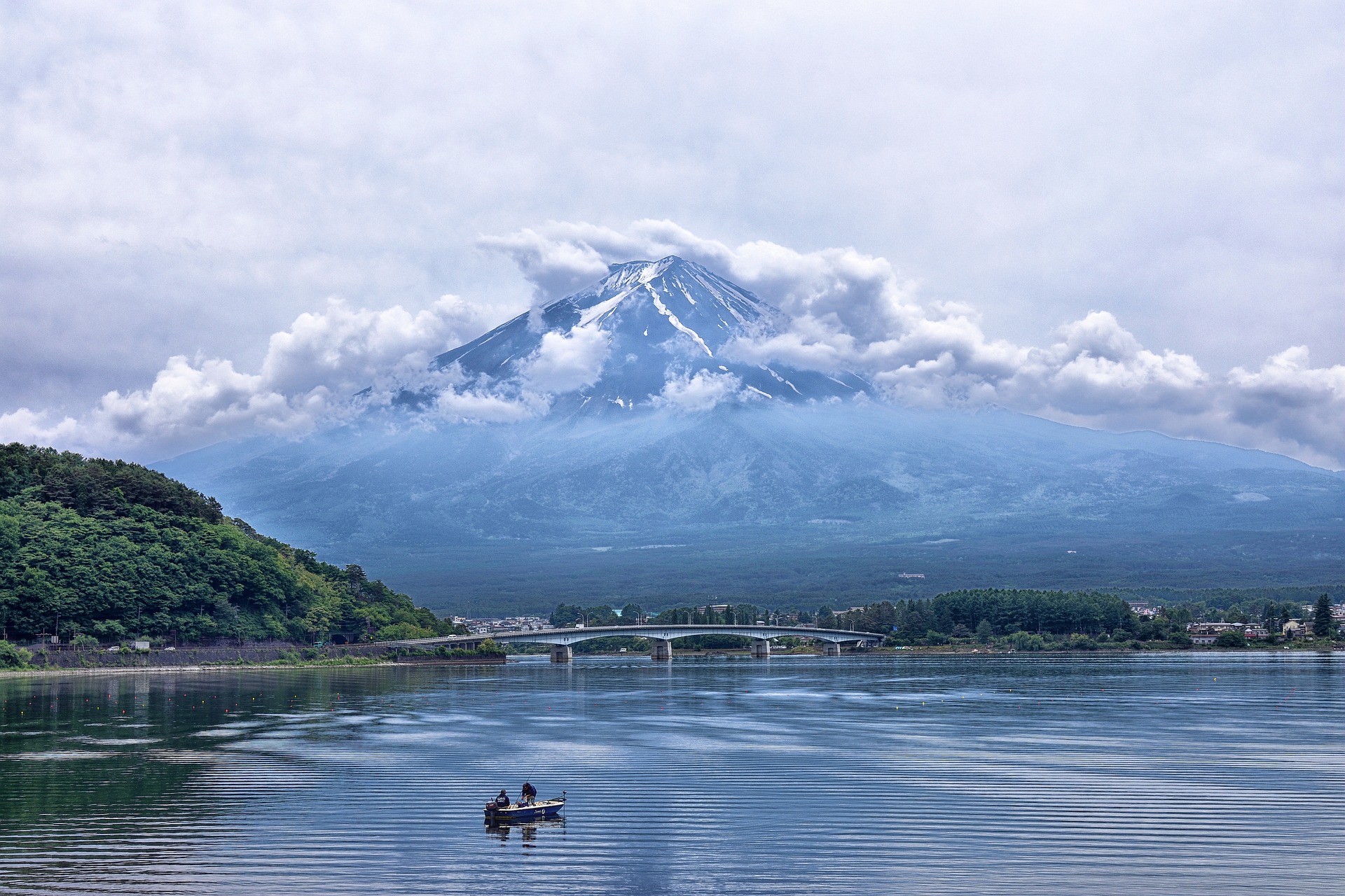 Japan mountain Lake background